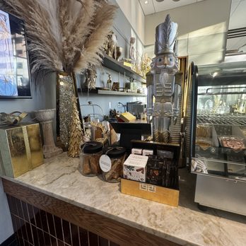 Kashmir Coffee Lounge - Coffee & Tea Near Me - Albuquerque, New Mexico