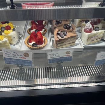 Paris Baguette - Custart tart with strawberry - Bakeries Near Me - San Francisco, California