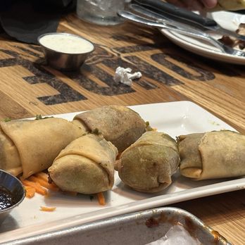 BJ's Restaurant & Brewhouse - Avocado egg rolls which were okish - Breweries Near Me - Corona, California