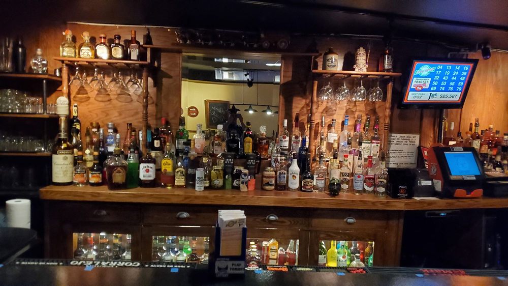 BILRUS BAR Updated June 2024 18 Photos 369 1/2 Northbound Gratiot