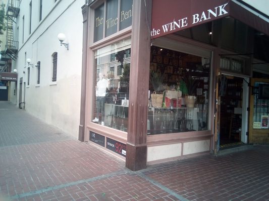Wine Bank by null