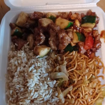 Panda Express - Kung Pao Chicken & Chicken and mushrooms - Chinese Near Me - Beaverton, Oregon