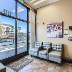 Dickinson Chiropractic - At Dickinson Chiropractic we are proud to help our patients live better, pain-free lives...