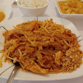 Sweet Mango - Pad thai - Burmese Near Me - San Jose, California Sweet Mango - Pad thai - Burmese Near Me - San Jose, California