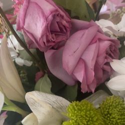 Vannash Florist & Gifts - $127 flower arrangement upon arrival