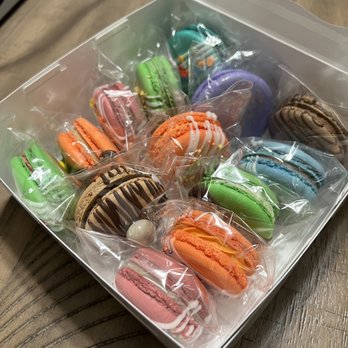 Amazing Macarons - Desserts Near Me