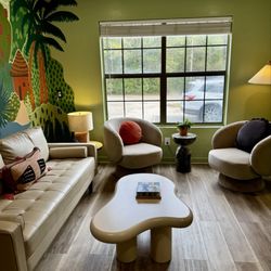 Cloud Mountain Coffee - Indoor seating