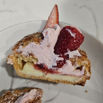 Le Le Choux - Strawberry - Bakeries Near Me - Daly City, California Le Le Choux - Strawberry - Bakeries Near Me - Daly City, California