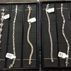 PJ's Pawn Plus - LADIES BRACELETS