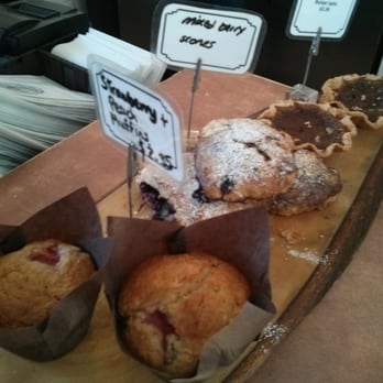 Lazy Daisy's Cafe - Cafes Near Me - Toronto, Ontario