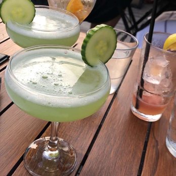 Refinery Rooftop - The luster drink - Lounges Near Me - New York, New York