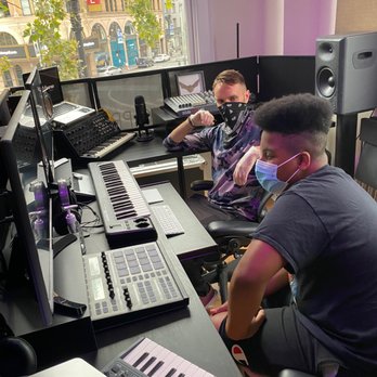 Washburn Studio Music School - Devon droppin' knowledge - Specialty Schools Near Me - San Francisco, California Washburn Studio Music School - Devon droppin' knowledge - Specialty Schools Near Me - San Francisco, California