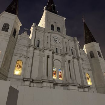 St Louis Cathedral - outside at night - Landmarks & Historical Buildings Near Me - New Orleans, Louisiana St Louis Cathedral - outside at night - Landmarks & Historical Buildings Near Me - New Orleans, Louisiana