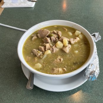 La Sierra - Green chile stew - New Mexican Cuisine Near Me - Albuquerque, New Mexico La Sierra - Green chile stew - New Mexican Cuisine Near Me - Albuquerque, New Mexico