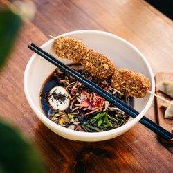 KOI - Disfruta de la magia del ramen