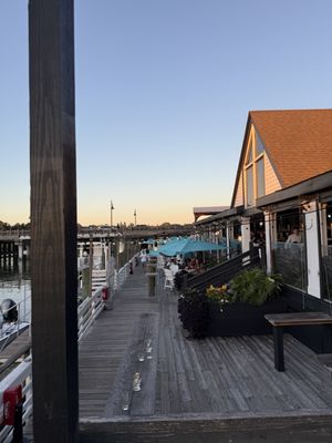 Tavern & Table by null