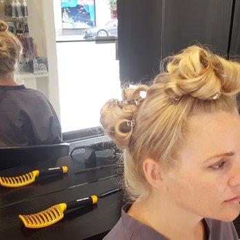 Roget Resca Salon - Hair Salons Near Me - New York, New York Roget Resca Salon - Hair Salons Near Me - New York, New York