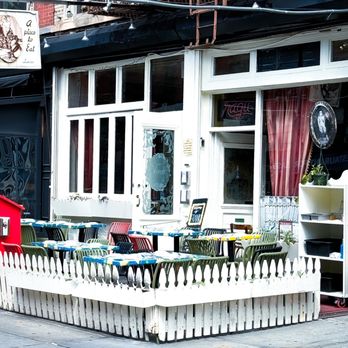 Frank - Sidewalk seats - Italian Near Me - New York, New York Frank - Sidewalk seats - Italian Near Me - New York, New York