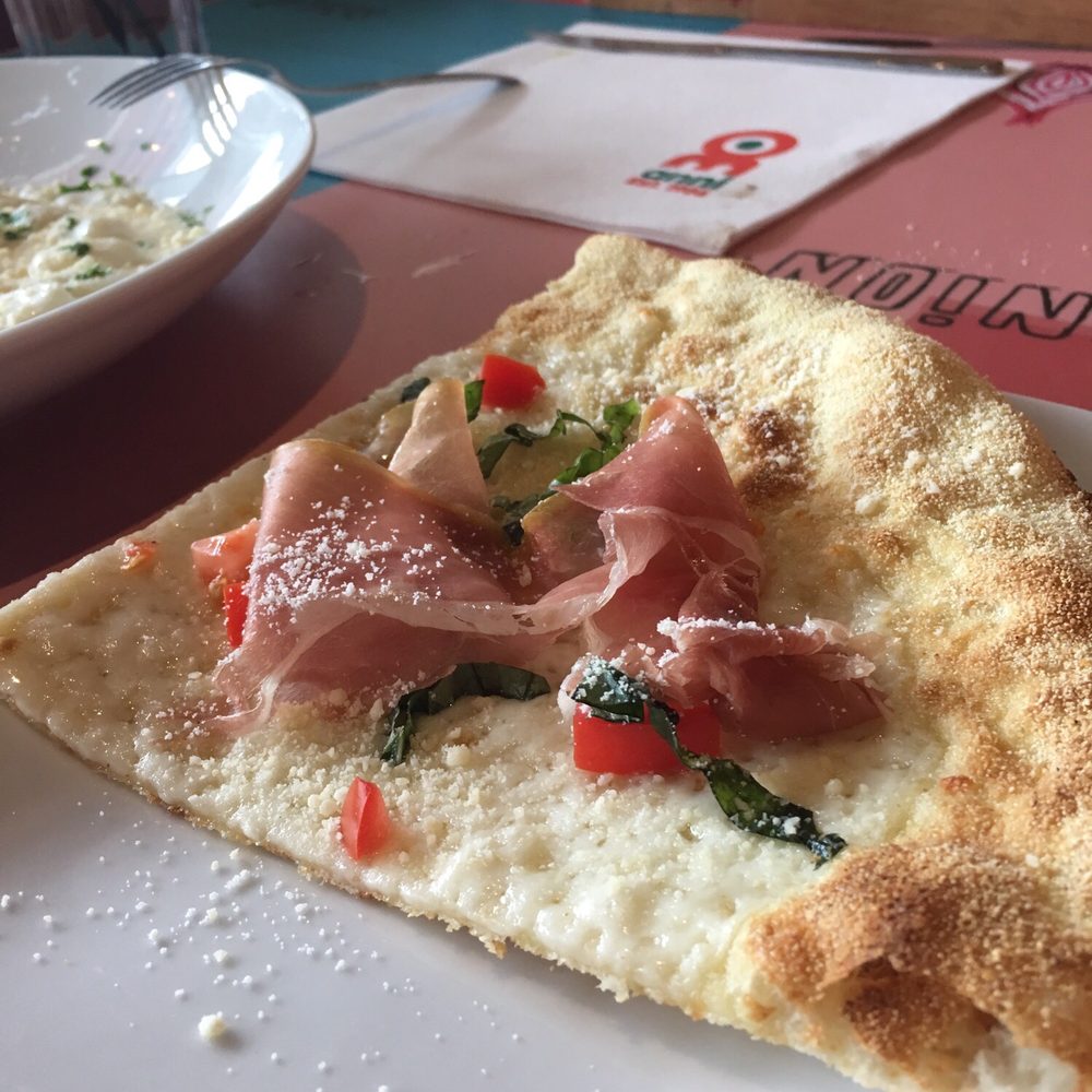 Piola - Do you count the tomatoes?!? Very disappointed with the amount of toppings! Might as well be a cheese only pizza... - Pizza Near Me - Doral, Florida
