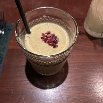 Tamarind Kitchen - Mango lassi - Indian Near Me - London, XGL Tamarind Kitchen - Mango lassi - Indian Near Me - London, XGL