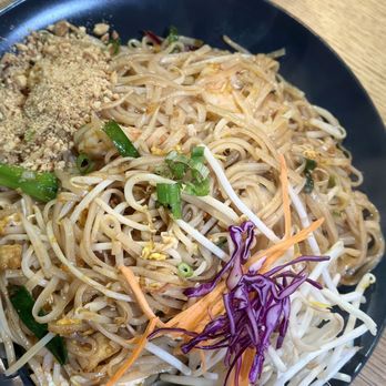 Khamdee Thai Cookhouse - Pad Thai with prawns - Thai Near Me - Beaverton, Oregon Khamdee Thai Cookhouse - Pad Thai with prawns - Thai Near Me - Beaverton, Oregon