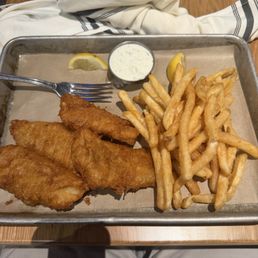 BJ's Brewhouse Blonde Fish 'N' Chips BJ's Brewhouse Blonde Fish 'N' Chips