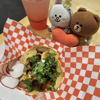 Taco Invader - Adobada taco (marinated pork) and a watermelon agua fresca - Tacos Near Me - Honolulu, Hawaii