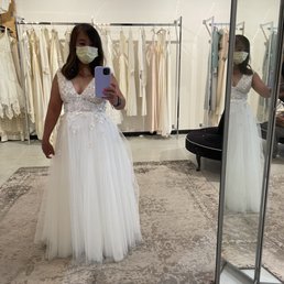 Silver Moon - is selfie - Bridal Near Me - Chicago, Illinois