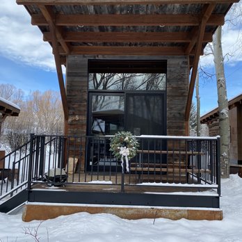 Fireside Resort - Number 5 wedge cabin. - Resorts Near Me - Wilson, Wyoming