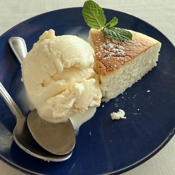 Panda Inn - Chinese Cheesecake w/ Vanilla bean Ice cream! - Chinese Near Me - Glendale, California