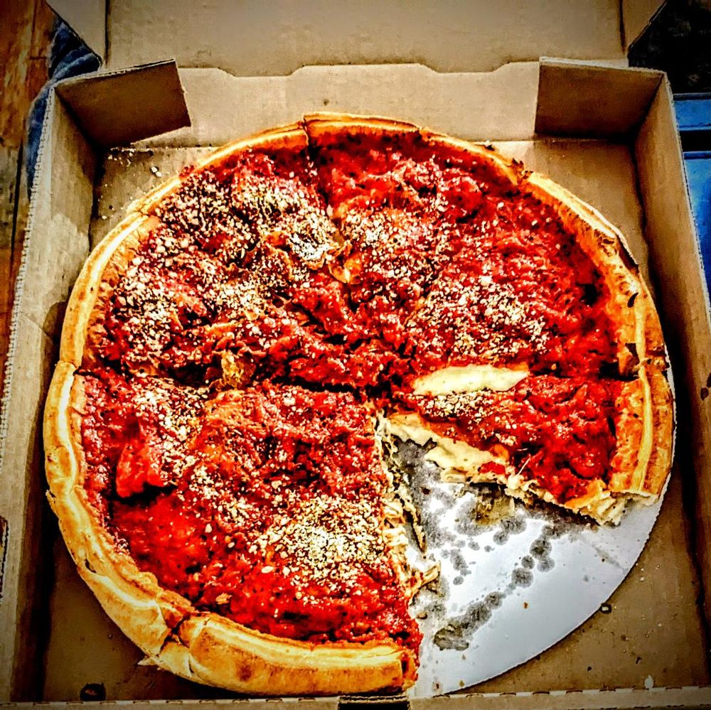 CHICAGOS PIZZA Updated October 2024 55 Photos & 26 Reviews 6639