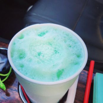 Quench It - Eagle Mtn - Dew the Blue w/cream - Popcorn Shops Near Me - Eagle Mountain, Utah