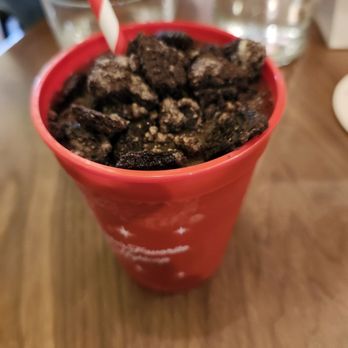 The Dead Rabbit - Cookies and Cream - Irish Pub Near Me - Austin, Texas
