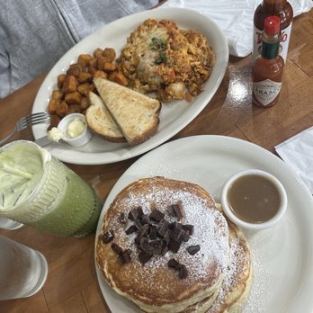 Mari Vees - Spanish Scramble & Mari Vees Pancakes with Chocolate Chunks - Breakfast & Brunch Near Me - San Marino, California Mari Vees - Spanish Scramble & Mari Vees Pancakes with Chocolate Chunks - Breakfast & Brunch Near Me - San Marino, California