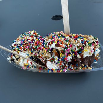 Ben & Jerry’s - Banana Split (3 scoops) - Ice Cream & Frozen Yogurt Near Me - Daytona Beach, Florida Ben & Jerry’s - Banana Split (3 scoops) - Ice Cream & Frozen Yogurt Near Me - Daytona Beach, Florida