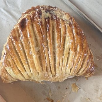 Café Ficelle - Apple turnover - Sandwiches Near Me - Camarillo, California