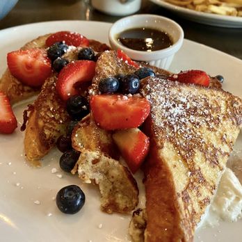 Fall Line Kitchen & Bar - French Toast - New American Near Me - Richmond, Virginia Fall Line Kitchen & Bar - French Toast - New American Near Me - Richmond, Virginia