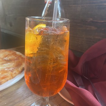 Botte Bar - Aperol Spritz - Cocktail Bars Near Me - Astoria, New York Botte Bar - Aperol Spritz - Cocktail Bars Near Me - Astoria, New York