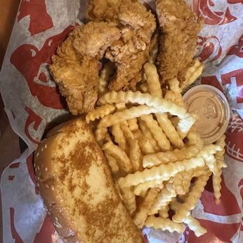 Raising Cane's Chicken Fingers - Fast Food Near Me - Boston, Massachusetts Raising Cane's Chicken Fingers - Fast Food Near Me - Boston, Massachusetts