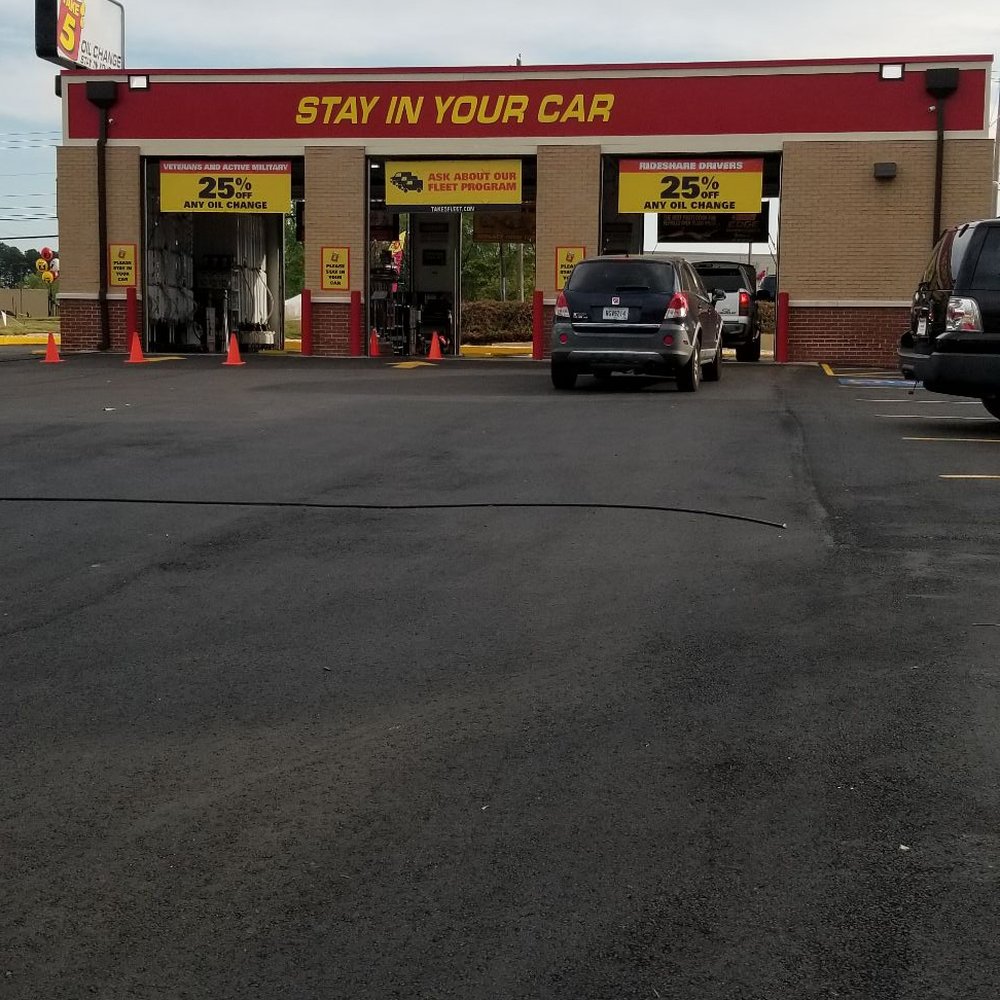 Take 5 Oil Change - The "entrance"...just get in line and STAY in your car - Oil Change Stations Near Me - Union City, Georgia Take 5 Oil Change - The "entrance"...just get in line and STAY in your car - Oil Change Stations Near Me - Union City, Georgia