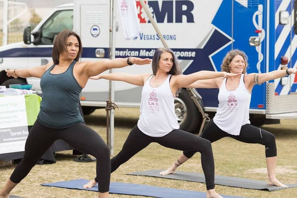 A Mindful Light Yoga Logo