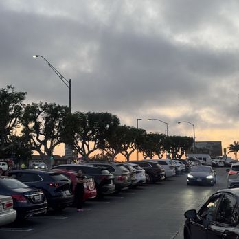 Luna Bistro Cafe - New American Near Me - Long Beach, California