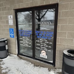 Woody's Show Club