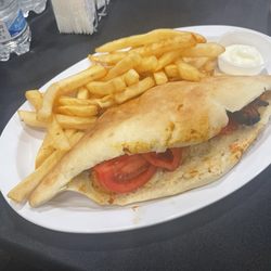 Garden of Eden Grill - Chicken sandwich