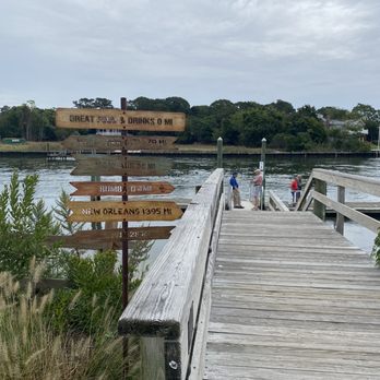 Cowfish - Outdoor boat dock - New American Near Me - Hampton Bays, New York