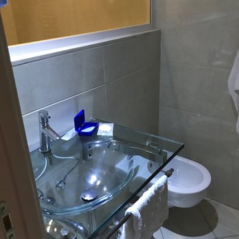 Hotel Villa Esperia - Glass sink - Hotels & Travel Near Me - Taormina, Maine