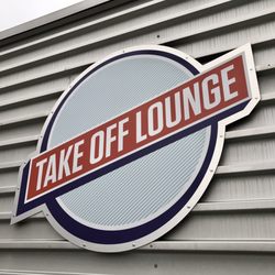 Take-Off-Lounge
