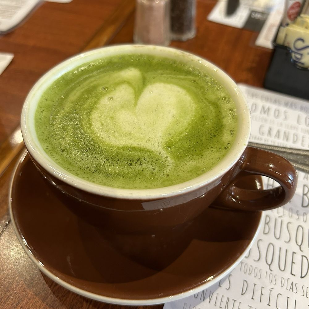 Café de la Flor Otay - Matcha lavender with oatmilk - Patisserie/Cake Shop Near Me - Tijuana, BCN