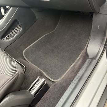 DaZou Mobile Detail - Passenger seat - Auto Detailing Near Me DaZou Mobile Detail - Passenger seat - Auto Detailing Near Me