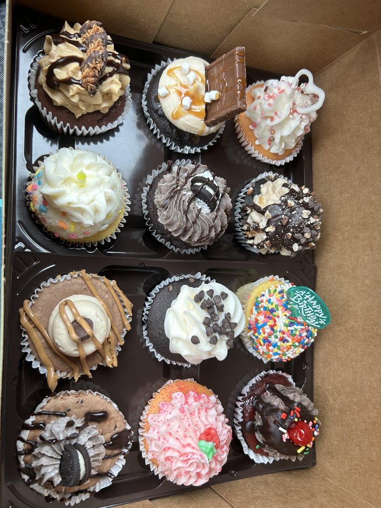 GIGI’S CUPCAKES OF JONESBORO Updated October 2024 75 Photos & 18 Reviews 2203 Red Wolf